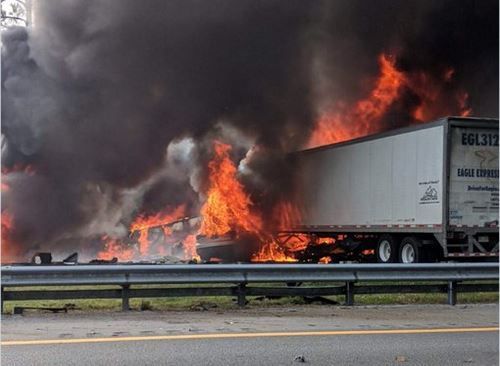 Accident în lanţ pe autostradă. Șapte morți 1 florida_5.jpg