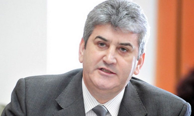 gabriel-oprea_3.jpg