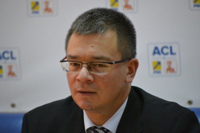 Mihai Răzvan Ungureanu revine în viața publică 1 mihai-razvan-ungureanu_2.jpg