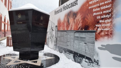 monument-Holocaust-ian_262845.JPG