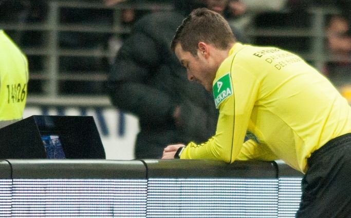 Când ar putea fi implementat arbitrajul video în Liga I? 1 var_6.jpg