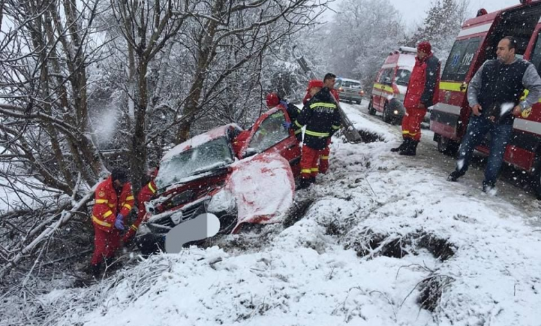 Pasager mort într-un accident produs în județul Sibiu (FOTO) 1 accidentsibiu_13.jpg