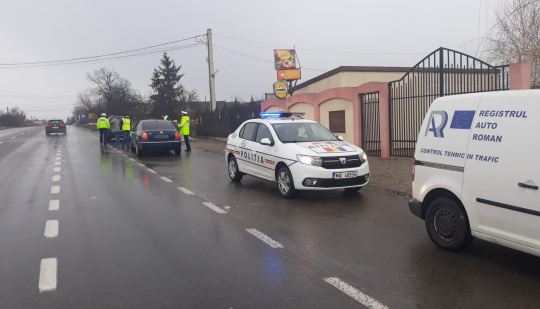 50 de autovehicule cu defecțiuni tehnice majore, imobilizate în trafic de polițiști 1 controlrar.png