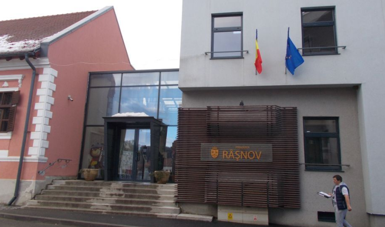 BRAȘOV. A spus „Da” de nouă ori 1 primaria-rasnov.png