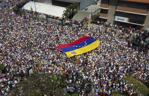 Maduro propune alegeri legislative anticipate în Venezuela 1 venezuela_8.jpg