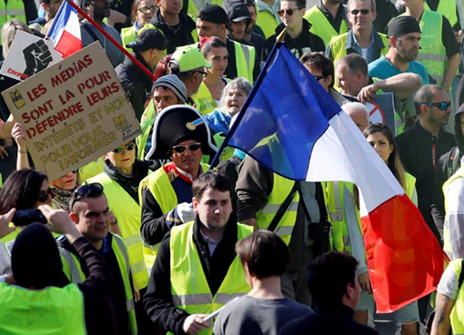„Vestele galbene” protestează din nou la Paris 1 vestelegalbene.png