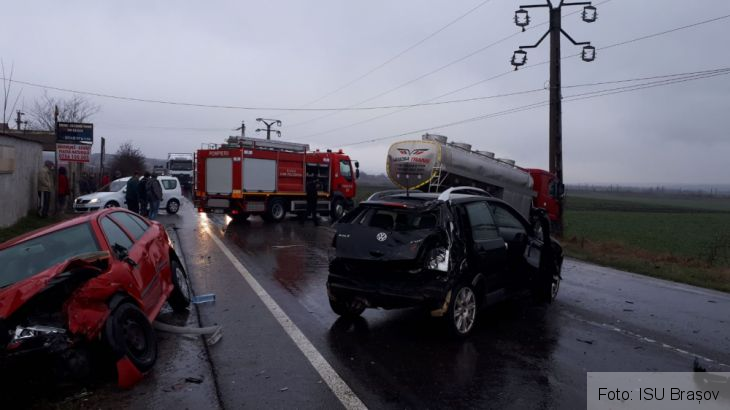 BRAȘOV. Cisternă implicată într-un accident, pe DN 13 1 IMG-20190326-WA0001_264956.jpg