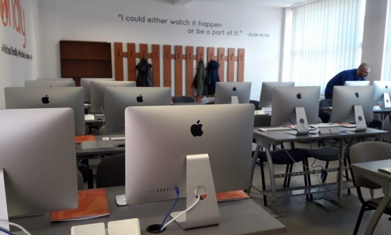 BRAŞOV. Laborator IT de ultimă generaţie pentru studenţi 1 laborator-it.jpg