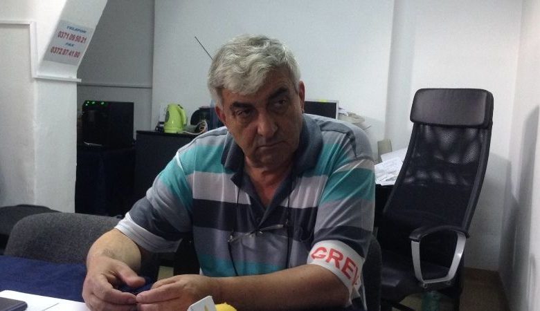 Update. Sindicaliștii Sanitas pichetează Ministerul Muncii 1 negoescu-sanitas.jpg