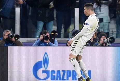 Cristiano Ronaldo a fost amendat de UEFA 1 ronaldo_52.jpg