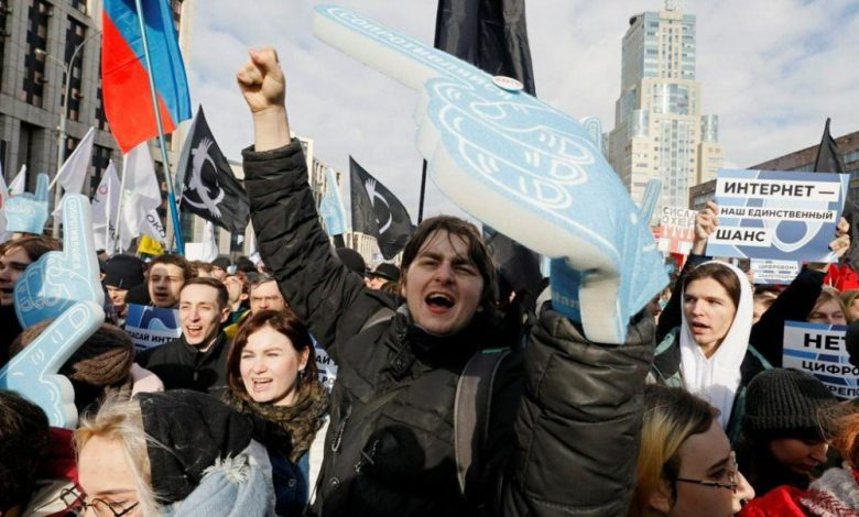 Mii de persoane protestează la Moscova 1 rusia_27.jpg