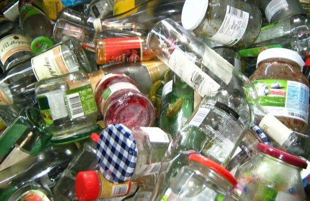Clienții vor primi 0,5 lei pentru ambalajele returnate 1 sticle-borcane.jpg