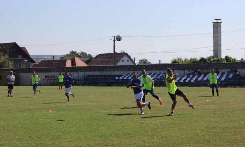 LIGA 4. Liderul Zărnești are 8 puncte avans!!!! 1 zarnesti-codlea1.jpg