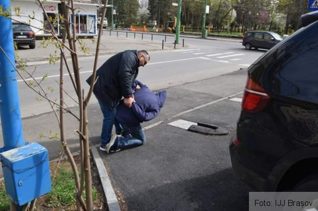 BRAȘOV. Tâlhărie stopată de un jandarm aflat în timpul liber 1 FB_IMG_1555073483616_265655.jpg