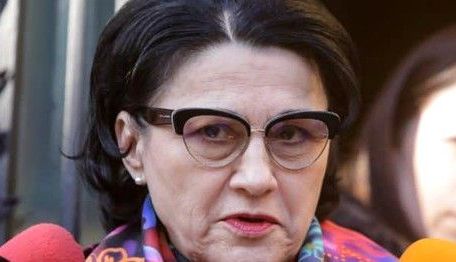 andronescu_3.jpg