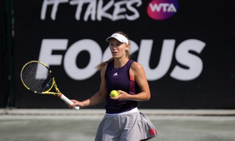 Mihaela Buzărnescu, învinsă de Caroline Wozniacki la Charleston 1 caroline_27.jpg