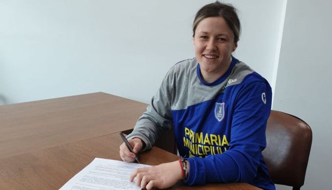BRAŞOV. Încă o handbalistă de la Corona a semnat prelungirea contractului! 1 chiricuta.jpeg