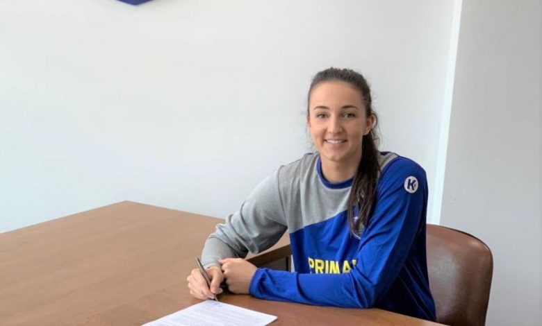 CORONA BRAŞOV. Eliza Buceschi s-a decis!!!... 1 eliza.jpeg
