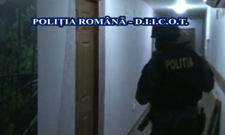 perchezitii_2.png