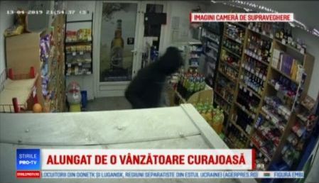 BRAȘOV. Filmat în timpul tentativei de tâlhărie 1 screenshot-20190425-180025-chrome.jpg