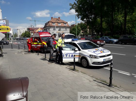 BRAȘOV. Femeie accidentată pe pista pentru bicicliști de pe strada Iuliu Maniu 1 20190509_153949_266853.jpg