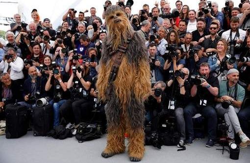 A MURIT Peter Mayhew, Chewbacca din „Războiul Stelelor”!!! 1 chewbacca.jpg