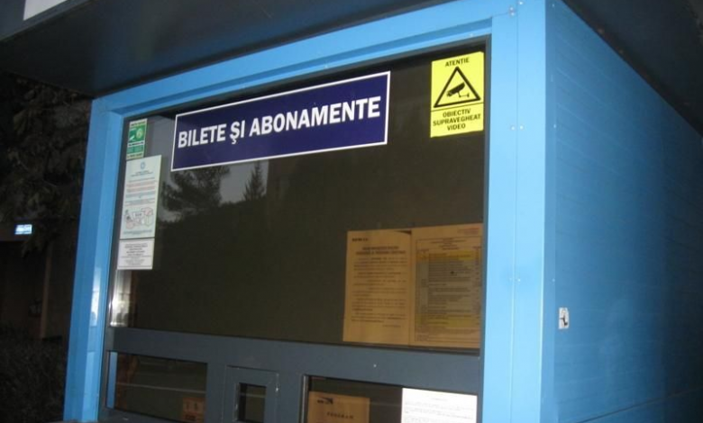La școală pe banii părinților. Abonamentele RATBV nu se mai acordă gratuit tuturor elevilor 1 chiosc-ratbv.jpg