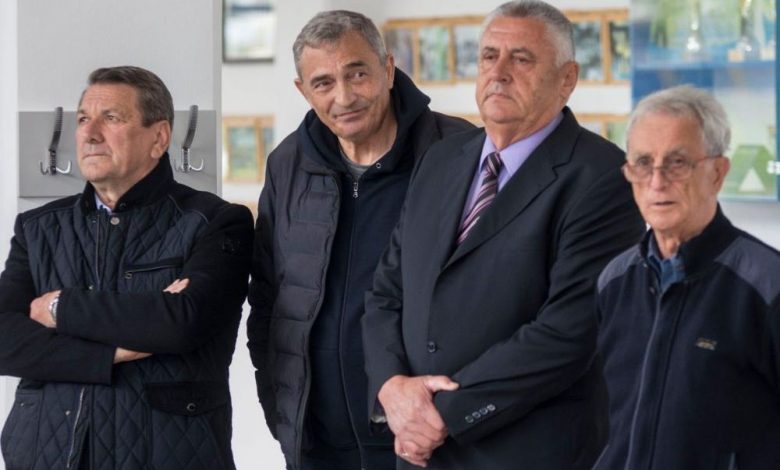 Sala Polivalentă din Tg. Secuiesc poartă numele unui mare handbalist care are legătură şi cu BRAŞOVUL!!! Vezi foto... 1 kicsid_2.jpg