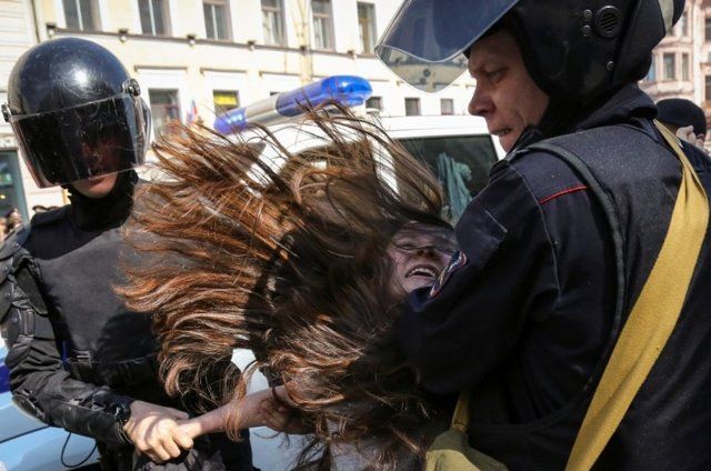 Peste 100 de persoane au fost reținute în Rusia 1 rusia2.jpg