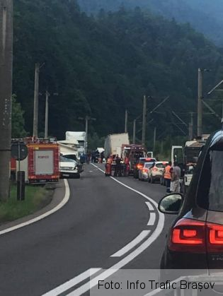 BRAȘOV. ULTIMA ORĂ. Blocaj pe DN 1, după un accident cu trei victime, la Timișul de Jos 1 FB_IMG_1560919390257_268796.jpg