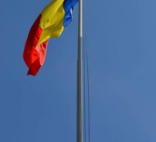 BRAȘOV: Invitație la sărbătoare în Piața Tricolorului 1 drapel-1.jpg