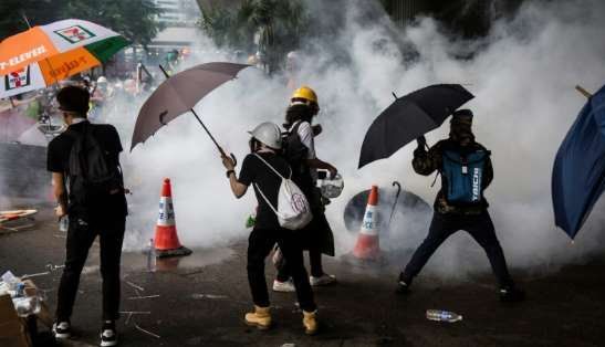 Hong Kong suspendă proiectul de extrădare a suspecților către China 1 hongkong_5.jpg