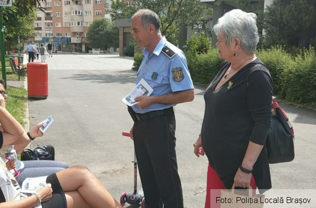 BRAȘOV. Poliția locală, pe stradă alături de seniori 1 IMG-20190724-WA0000_270346.jpg