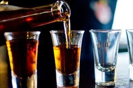 Alcoolul contaminat a ucis 19 oameni 1 alcool_8.jpg