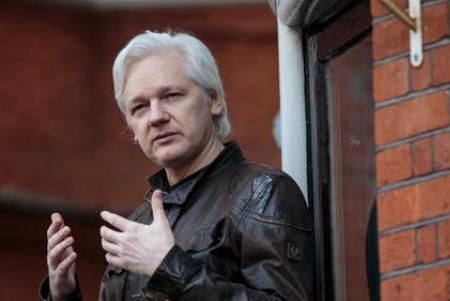 Assange nu va fi extrădat într-o ţară unde riscă pedeapsa cu moartea 1 assange_5.jpg