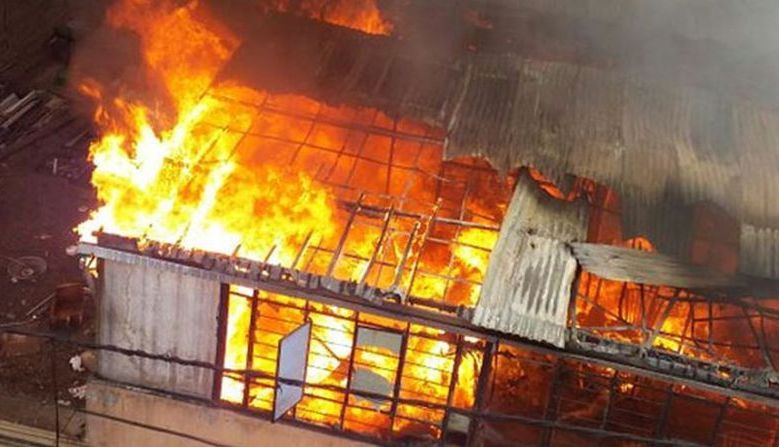 Sute de case distruse în incendiu 1 lima_2.jpg