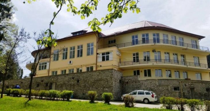 COVID-19 BRAȘOV. Țiriac, donație de paturi ATI pentru Spitalul Municipal Săcele / Unitatea se reorganizează 1 spital-sacele-620x330_270559.jpg