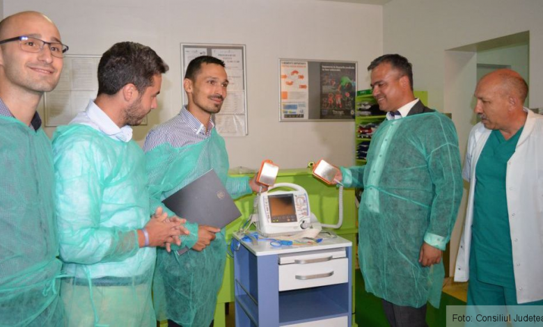BRAȘOV. Secția de Arși Grav din Spitalul Județean și-a completat aparatura medicală cu un defibrilator performant în urma unei donații 1 vestea_27.jpg
