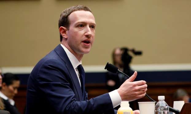 Facebook va fi amendată cu 5 miliarde de dolari 1 zuckerberg.jpg