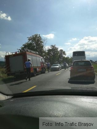 BRAȘOV. Accident între patru autoturisme, la intrare în Cristian 1 FB_IMG_1566223178880_271273.jpg