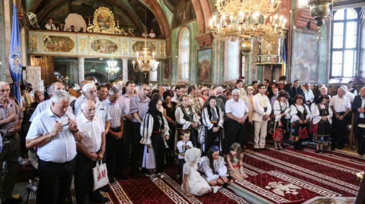 BRAȘOV. Sărbătoare la 200 de ani de sfințire a Bisericii din Satulung 1 biserica-Sacele_271057.jpg