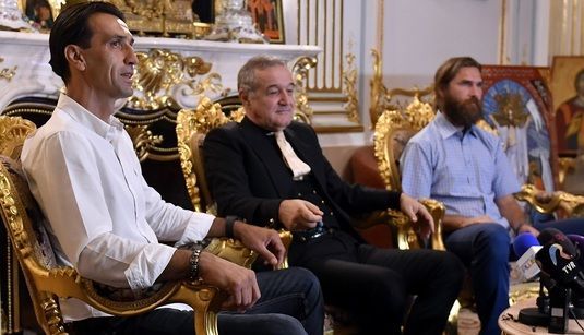 Grandoare și decadență 1 fcsb_21.jpg