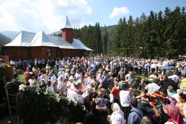 BRAȘOV. Biserică de schit sfințită la aproape 30 de ani de la ctitorire 1 schit-1_271719.jpg