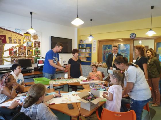 BRAȘOV. Ambasadorul Marii Britanii promite sprijin pentru pacienții români 1 ambasador-Hospice_272612.jpg