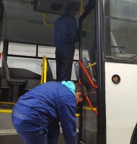 „Autobuzul elevilor” de la Colegiul de Transporturi, adevărații viitori meseriași ai Brașovului 1 autobuzelevi.jpg