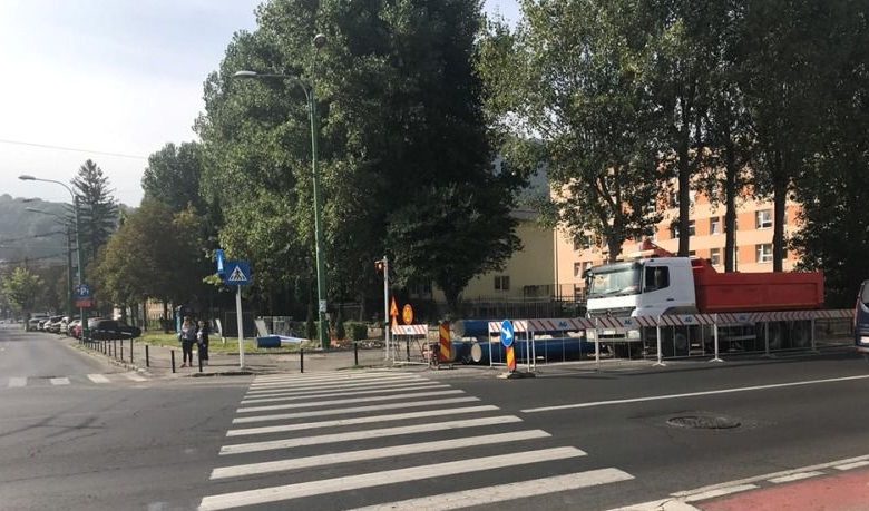 BRAȘOV. Alte restricții de trafic pe Iuliu Maniu și Castanilor 1 lucrri-apa.jpg
