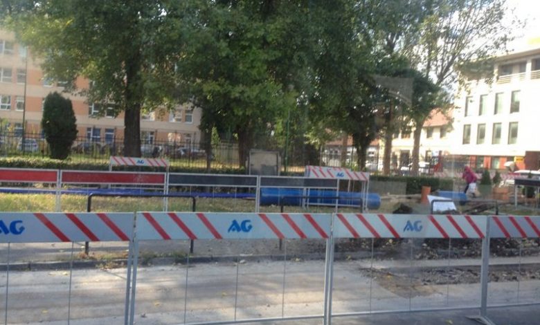 Update BRAȘOV. Explicațiile Companiei Apa. Restricţiile de circulaţie de pe strada Castanilor se prelungesc 1 restrictii-castanilor.jpg