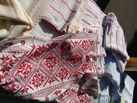 BRAȘOV. Artizani din toată țara vă mai așteaptă pe Aleea Parcului Titulescu 1 targ-artizani_272772.jpg