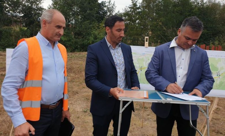 BRAȘOV. S-a dat semnalul pentru începerea lucrărilor la „drumul de sub munte” 1 vestea_31.jpg
