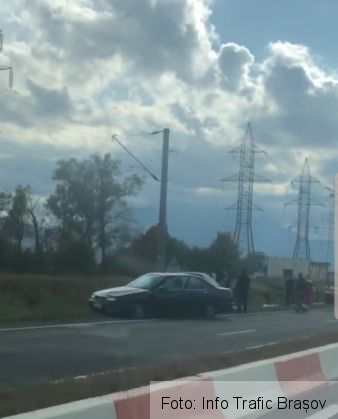 BRAȘOV. ULTIMA ORĂ. Accident pe DN 11, la ieșire din oraș (FOTO) 1 20191005_160107_273521.jpg